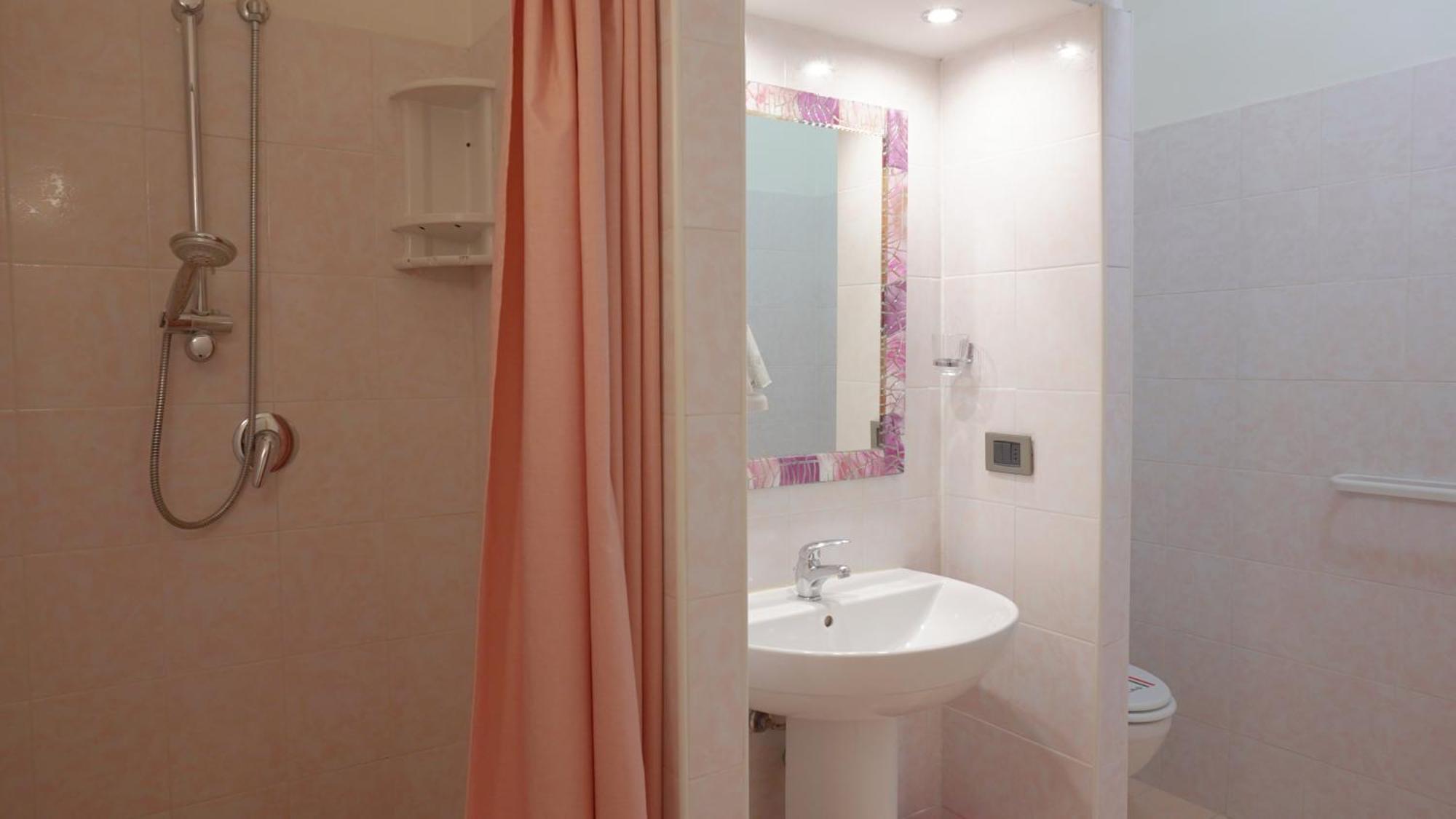 A Casa Di Mario E Nene Bed and Breakfast Βιαρέτζιο Εξωτερικό φωτογραφία
