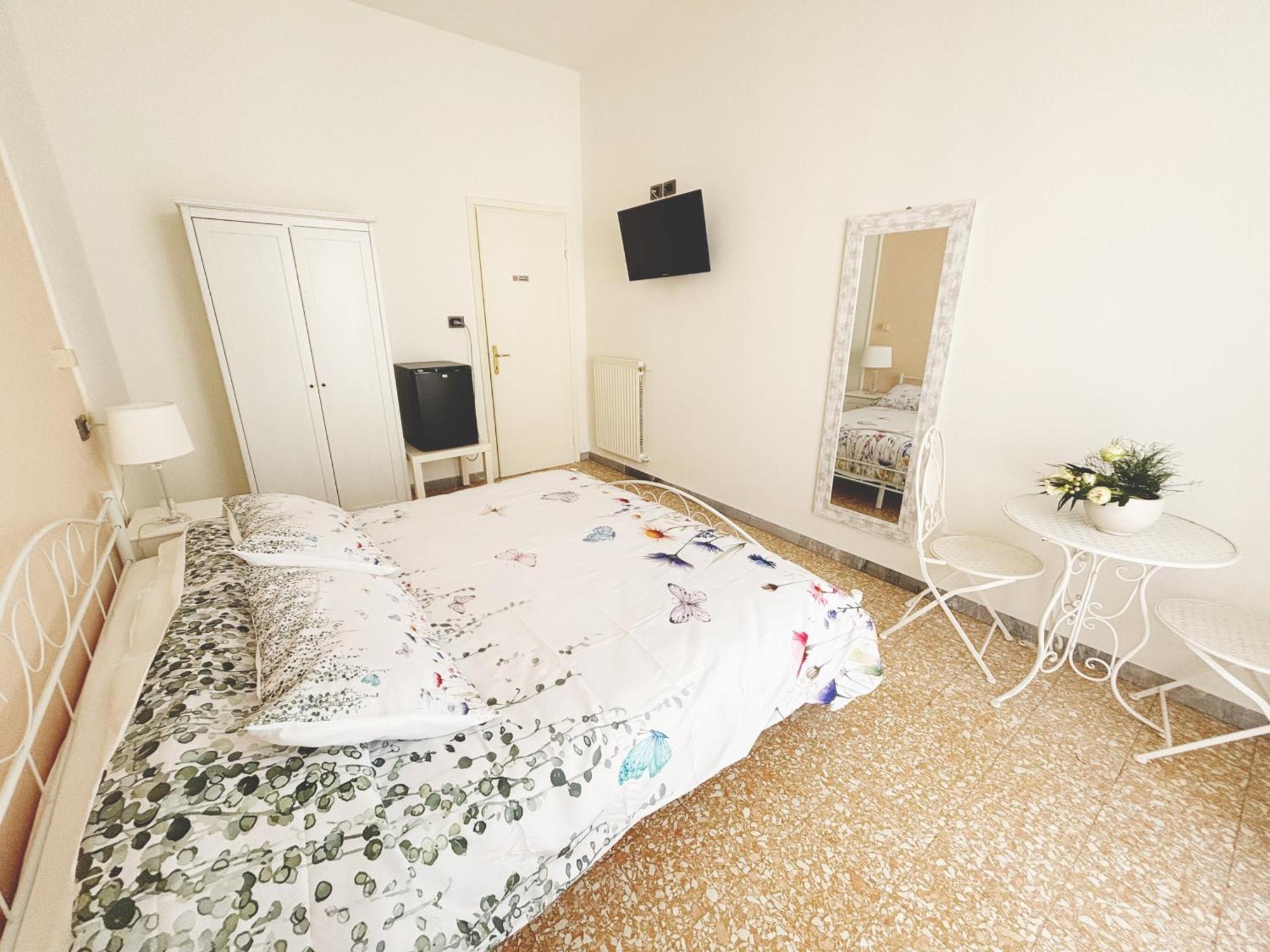 A Casa Di Mario E Nene Bed and Breakfast Βιαρέτζιο Εξωτερικό φωτογραφία